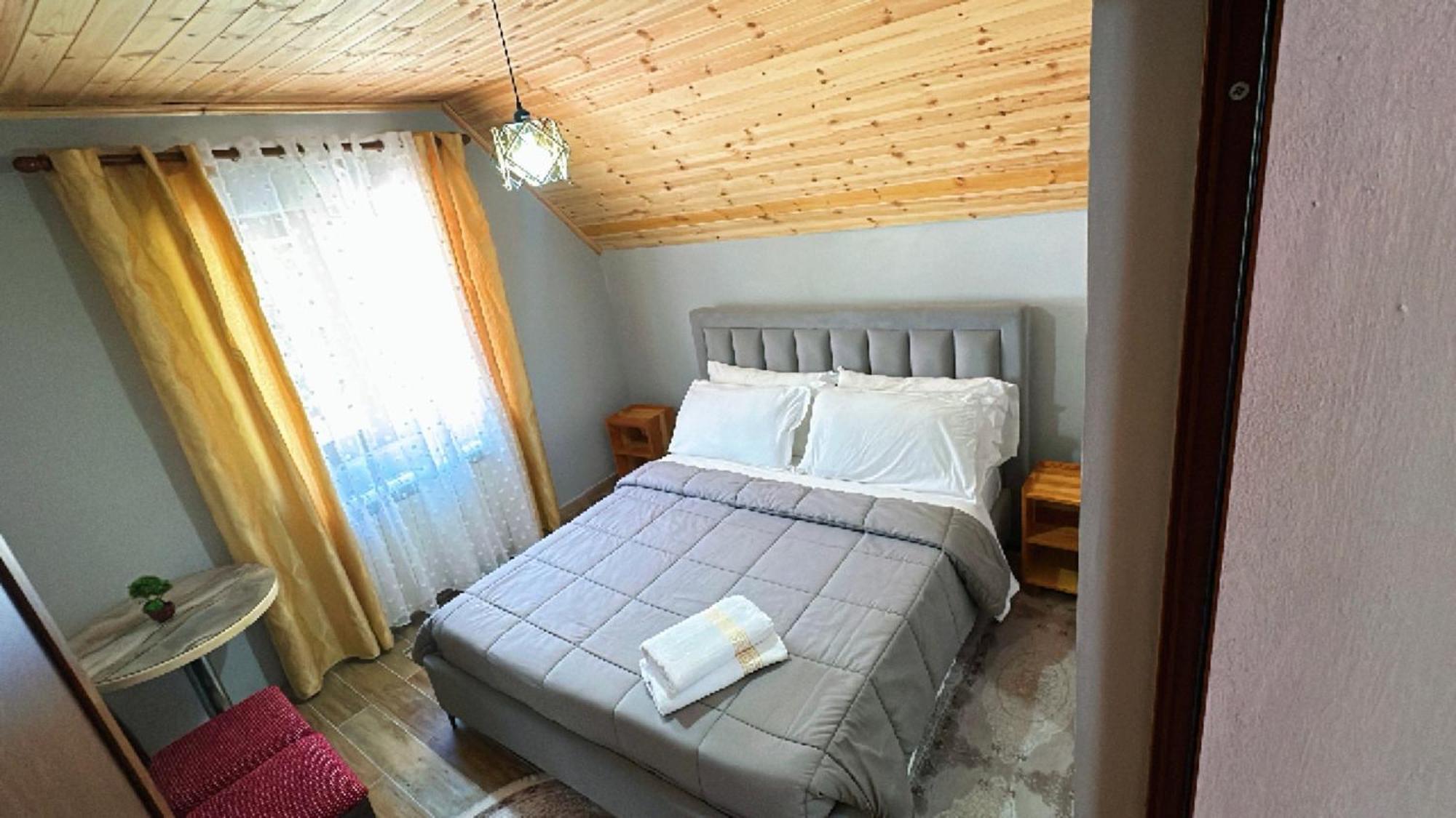 Bujtina Kometa Casa de hóspedes